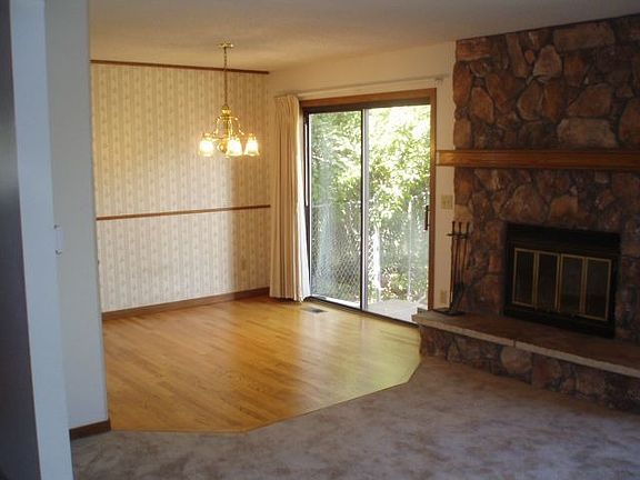 2nd image of 427 Lois Dr