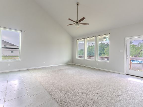 4th image of 2511 Seabream Dr