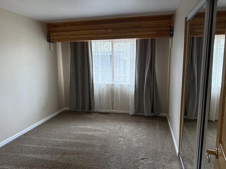 460 Lido Dr — Photo 13