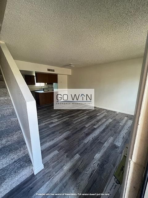 1st image of 1102 W Cheryl Dr #103