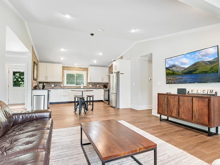 2146 Old Alpharetta Rd — Photo 11