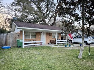 218 Hunter Dr, Ocean Springs, MS 39564