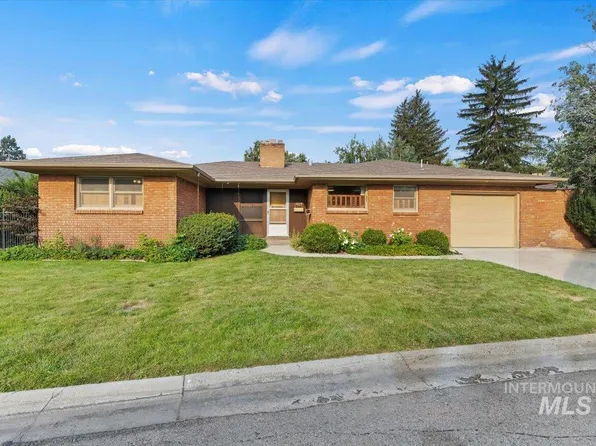 3215 W Camrose Ln, Boise, ID 83706
