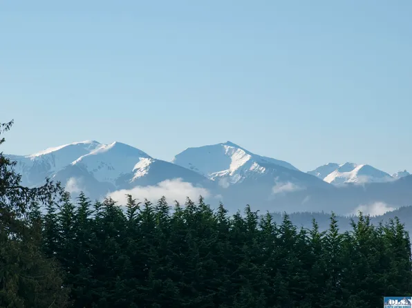 256 Edgington Dr, Sequim, WA 98382