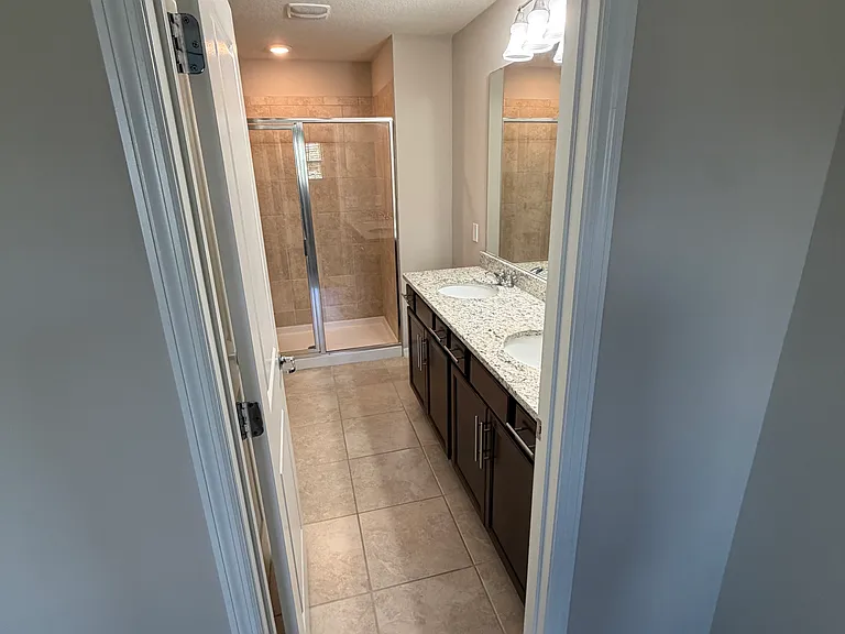 5044 Caspian St — Photo 14