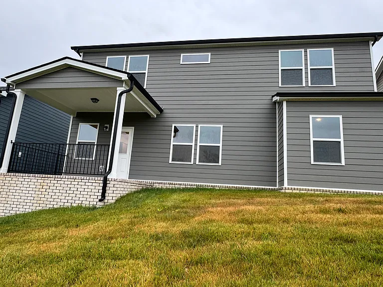 484 Jet Stream Dr — Photo 32