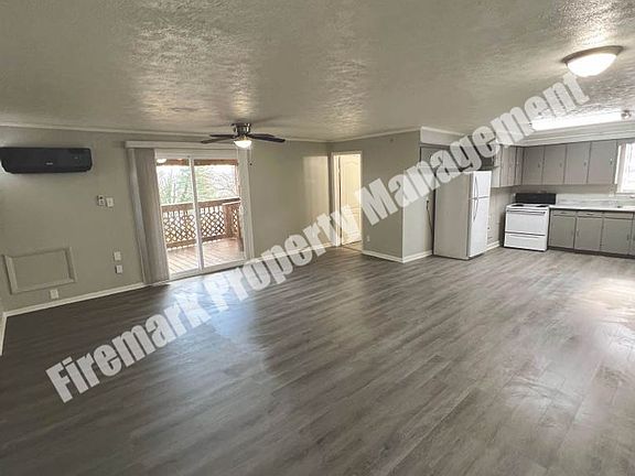 2nd image of 313 S Magnolia St #7
