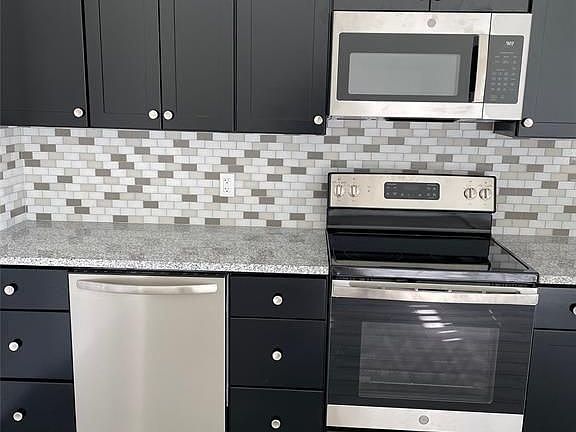 3rd image of 406 Westchase St