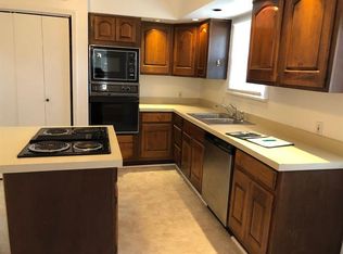 9532 Dixie Ln, Dallas, TX 75228