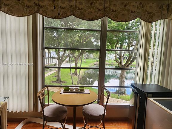 4th image of 5001 NW 34th St APT 205