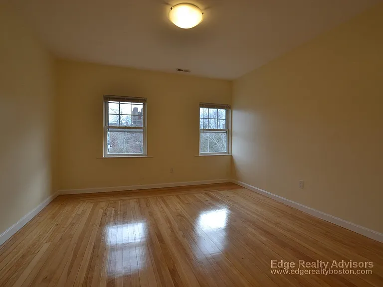 34 Bentley St #2A — Photo 13