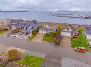 1765 Admiral Tryon Blvd, Nanaimo, BC V9P 2V2