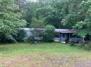 1010 Burdun Ln, Walnut Cove, NC 27052