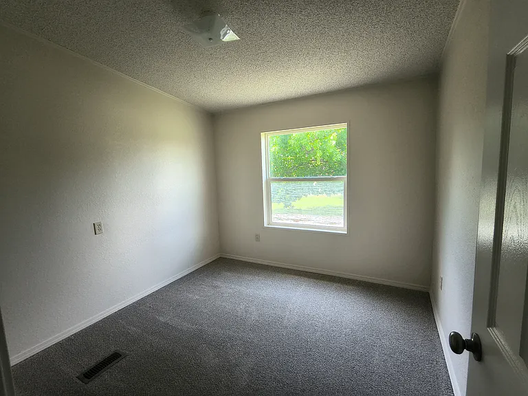 4735 E County Road 74 — Photo 24