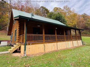 376 Sycamore Rd, Griffithsville, WV 25521
