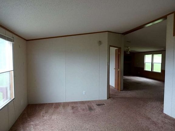 4th image of 146 River Shadows Dr