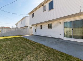 88-09 162nd Ave, Jamaica, NY 11414