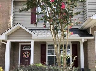 616 Graythorn Ln, Greenville, SC 29607