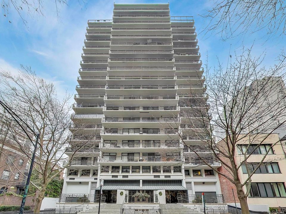 1st image of 1430 N Astor St APT 12A