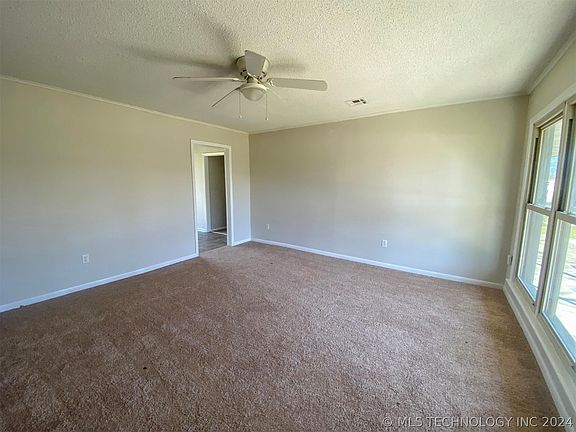 3rd image of 1232 S 77th Ave E