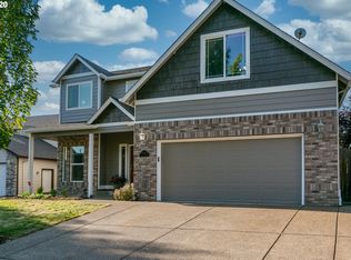 3436 Falcon Dr, Springfield, OR 97477