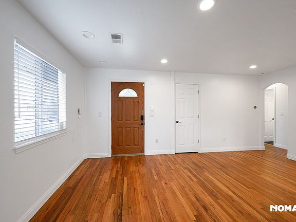 3rd image of 2020 W Gill Pl