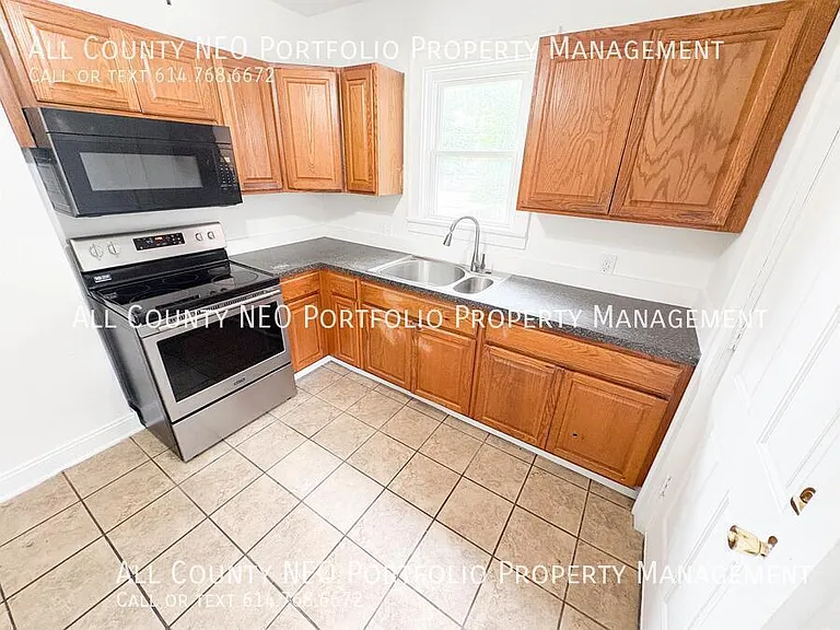 68 S Hague Ave — Photo 14