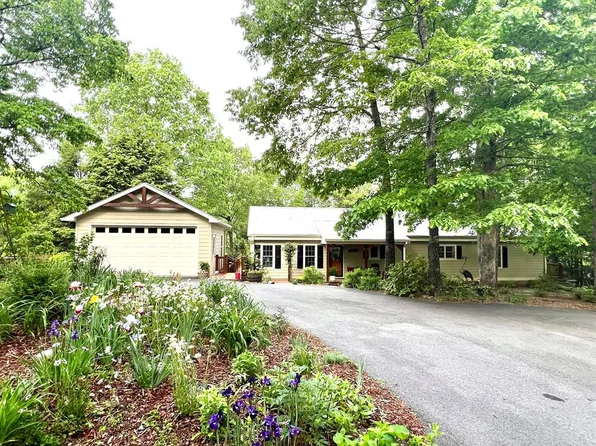 651 Riverfront Dr, Ellijay, GA 30536