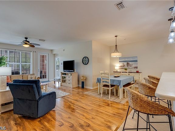 5th image of 11741 Pasetto Ln APT 206