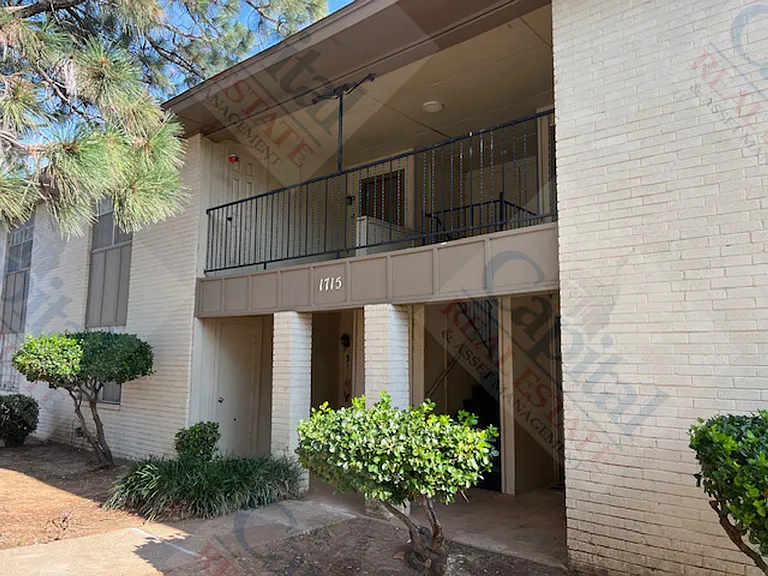 1715 E Lindsey St #2 — Photo 30