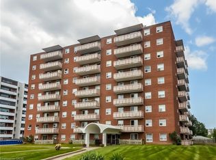 851 Queenston Rd #208, Hamilton, ON L8G 1B4