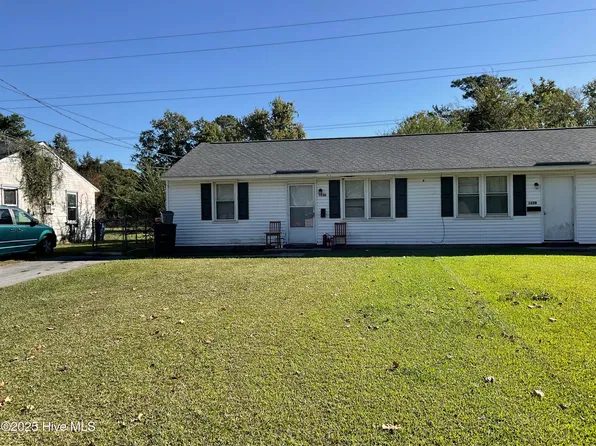 1230 Davis St, Jacksonville, NC 28540