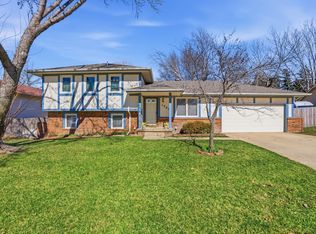 1722 N Overlook Dr, Derby, KS 67037