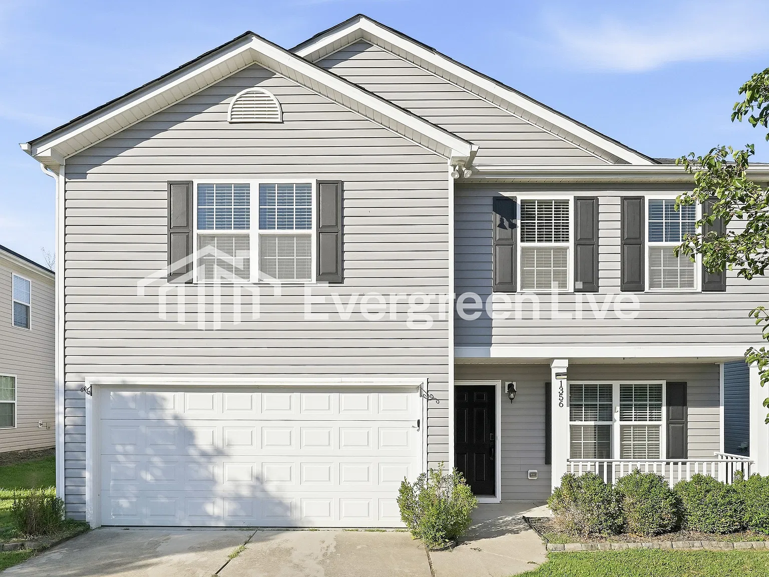4 bed, 2.0 bath, 2200 sqft, $1,795 — Photo 1