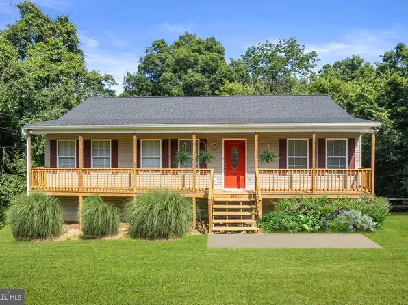 430 Cedar Creek Dr, Harpers Ferry, WV 25425