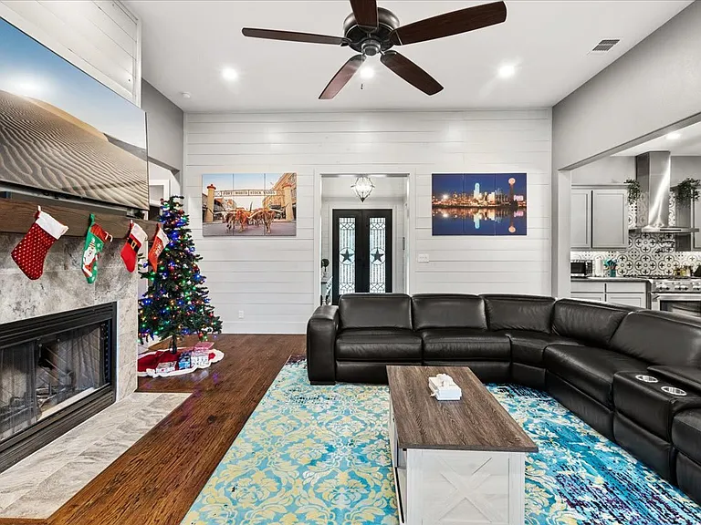 16001 Plum Ln — Photo 46