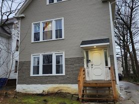 1856 Lampson Road Cleveland, OH 44112