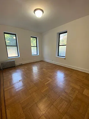 Rented by Tapiro Realty | media 15