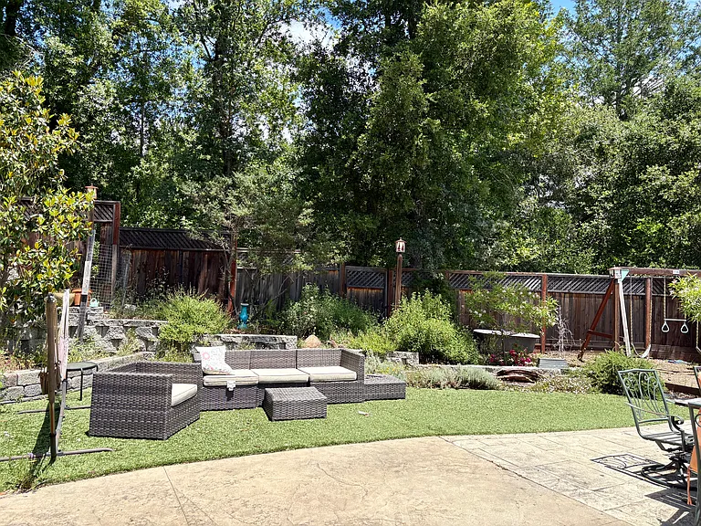 190 Oak Knoll Ct #1 — Photo 15