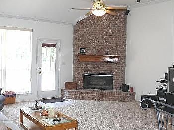 3rd image of 2700 Pecan Leaf Ln