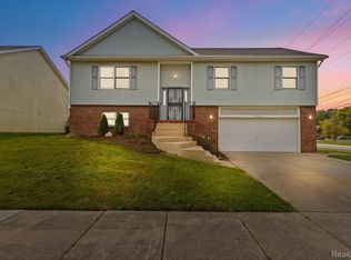 34423 Lipke St, Clinton Township, MI