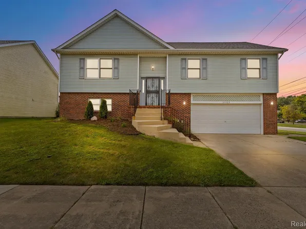 34423 Lipke St, Clinton Township, MI 48035