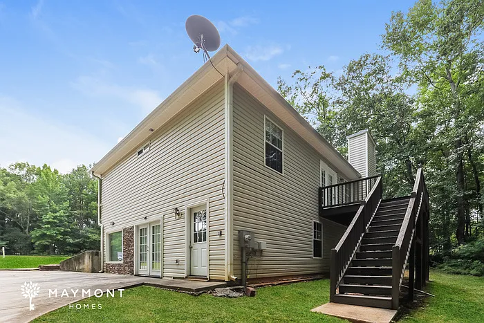425 Misty Brook Ct — Photo 12