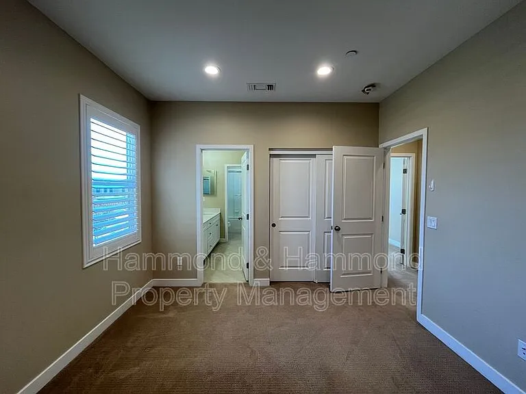 11395 Beechnut St — Photo 47