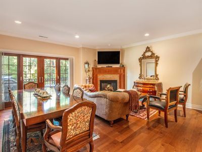 914 W Huron St, Ann Arbor, MI, 48103