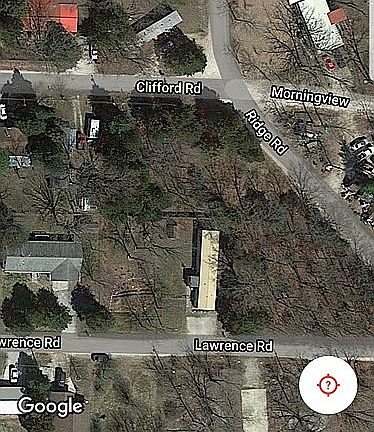 4th image of Clifford Dr