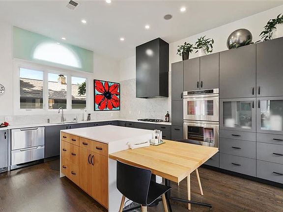 5th image of 5038 Walnut St #3