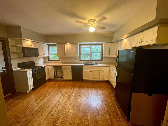 2nd image of 244 Des Plaines Ave APT 2