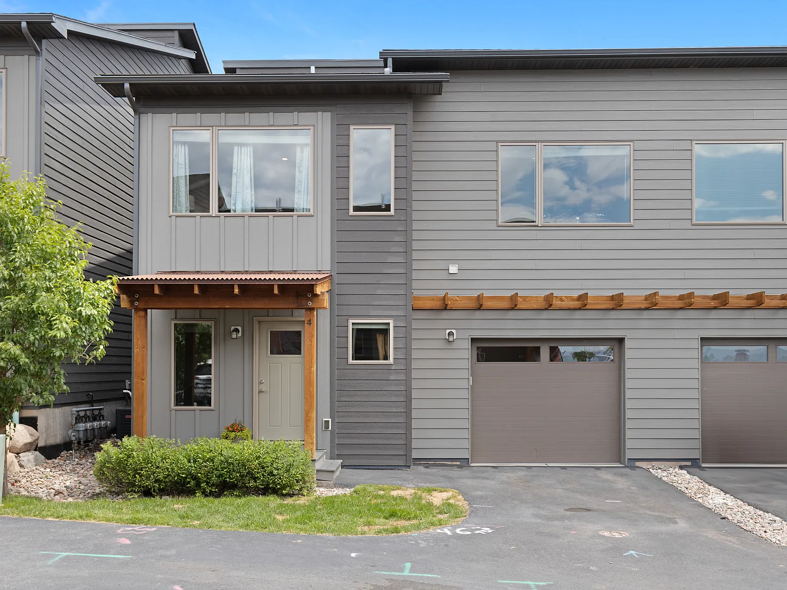 4 Uneva Ct — Photo 1