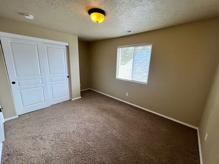 19701 Aspen Meadows Dr — Photo 10
